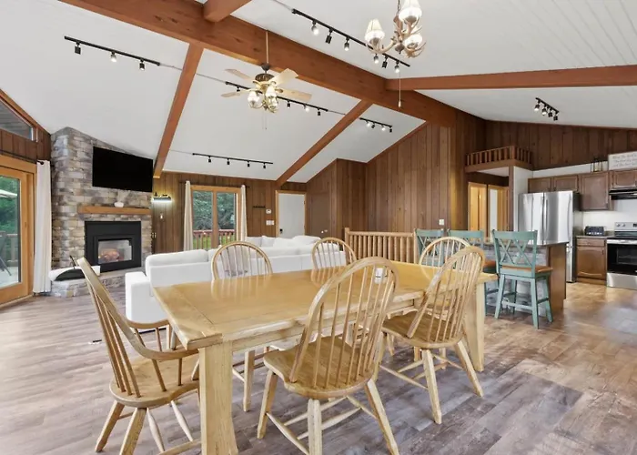 Hébergement de vacances Oakmont Galena - Private Retreat W/sauna Guilford